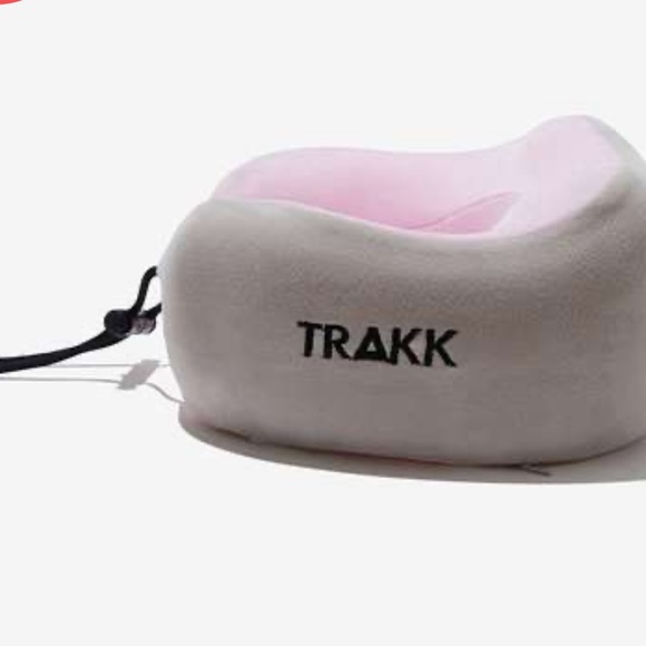 TRAKK WIRELESS MASSAGE TRAVEL PILLOW - Picture 13 of 13